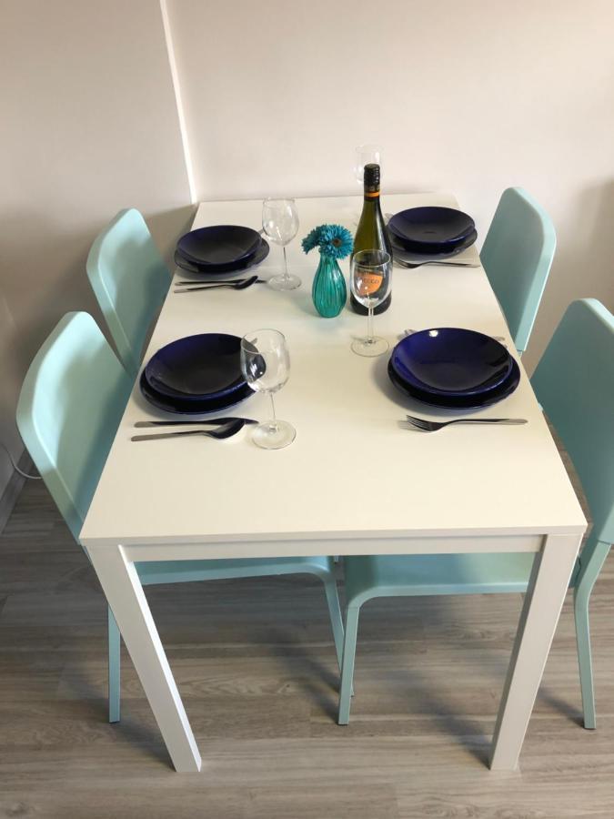 Dombóvár Happy Bunnies Apartman I - Gunarasfurdo מראה חיצוני תמונה
