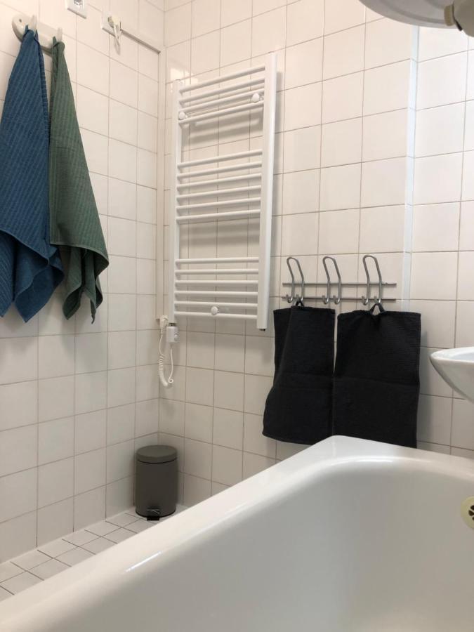 Dombóvár Happy Bunnies Apartman I - Gunarasfurdo מראה חיצוני תמונה