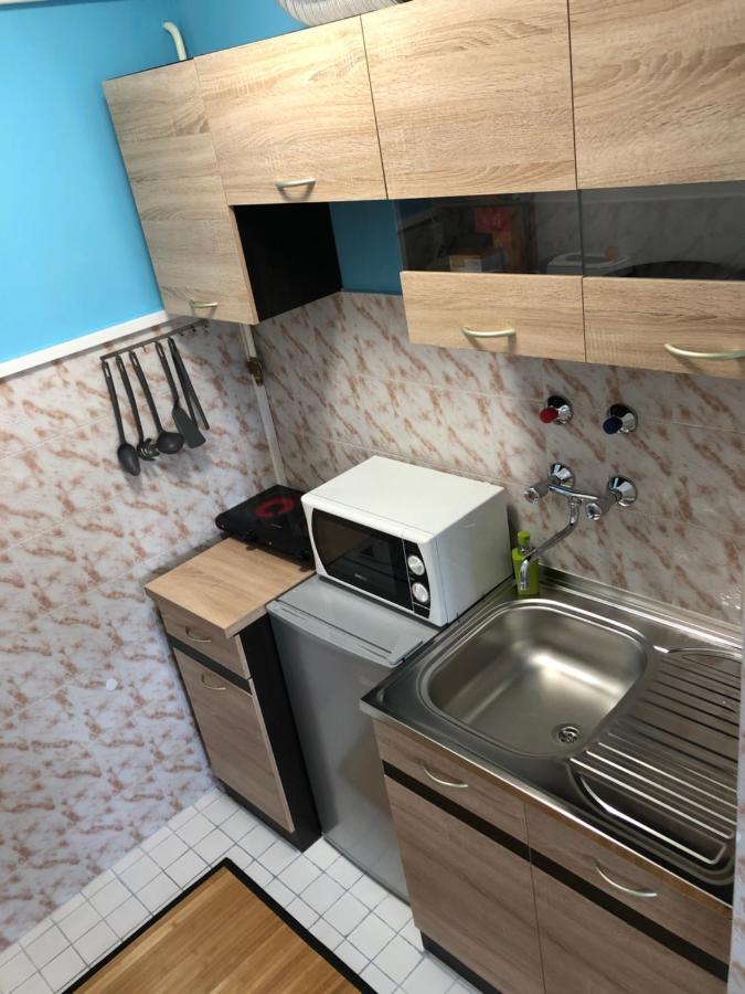 Dombóvár Happy Bunnies Apartman I - Gunarasfurdo מראה חיצוני תמונה